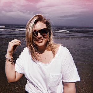 Meet your Posher, Michaela